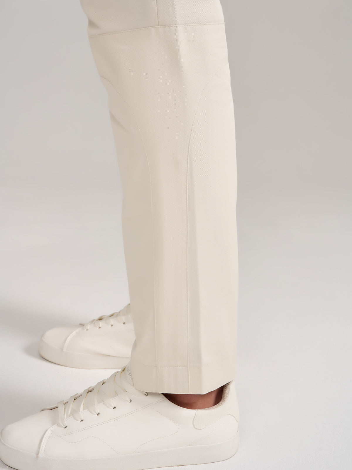 LE PANTALON CHINO MINUTY