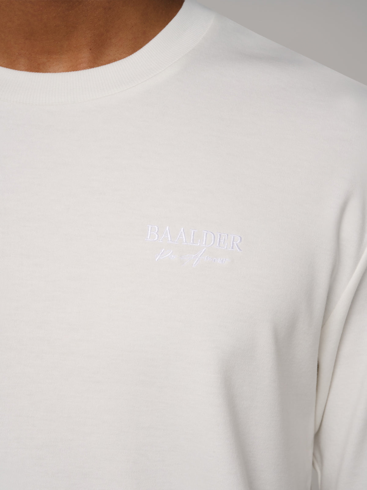 LE T-SHIRT OVERPLEASURE PAR AMOUR - CLOUD DANCER WHITE