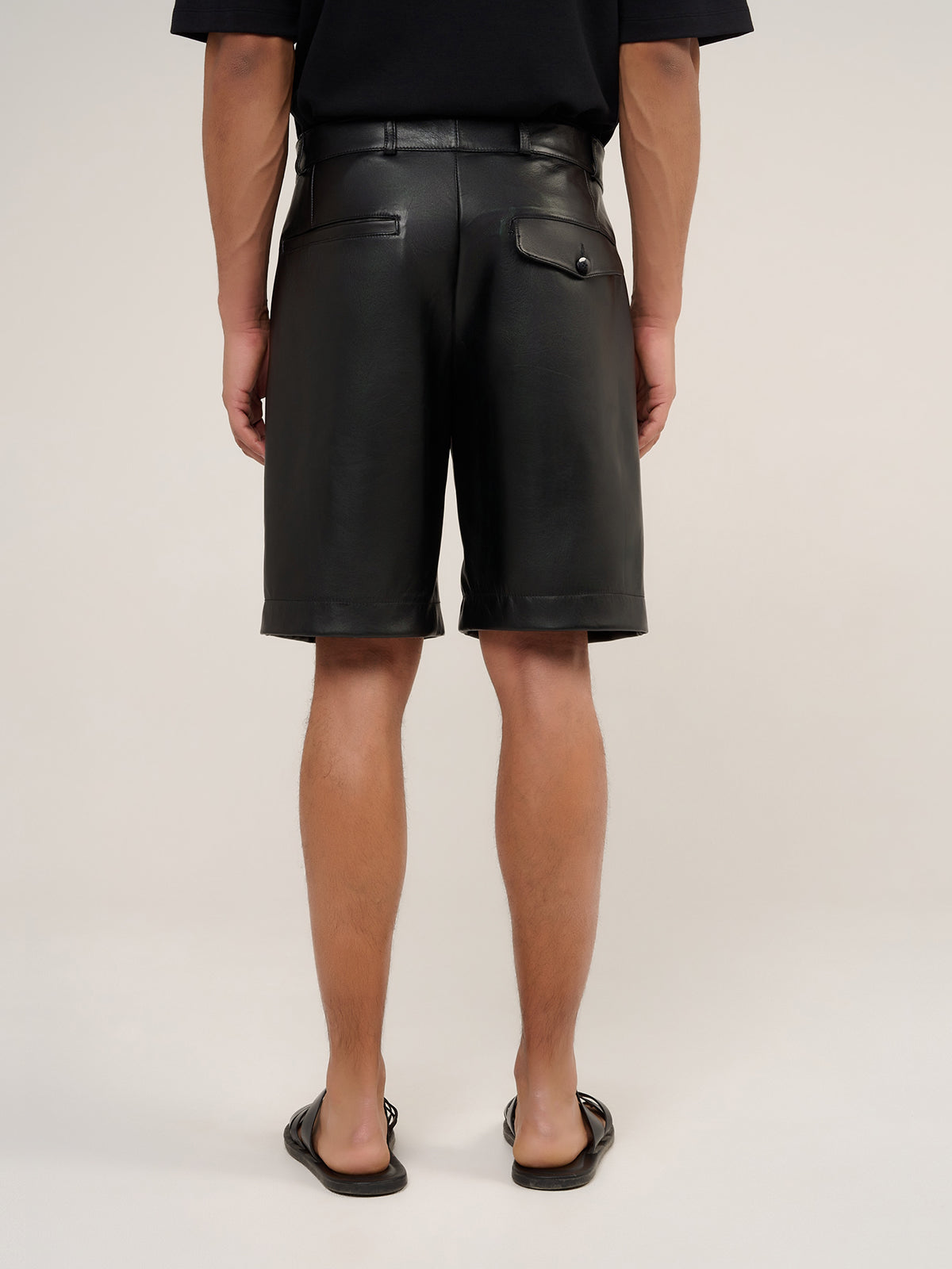 LEATHER SHORTS - BLACK